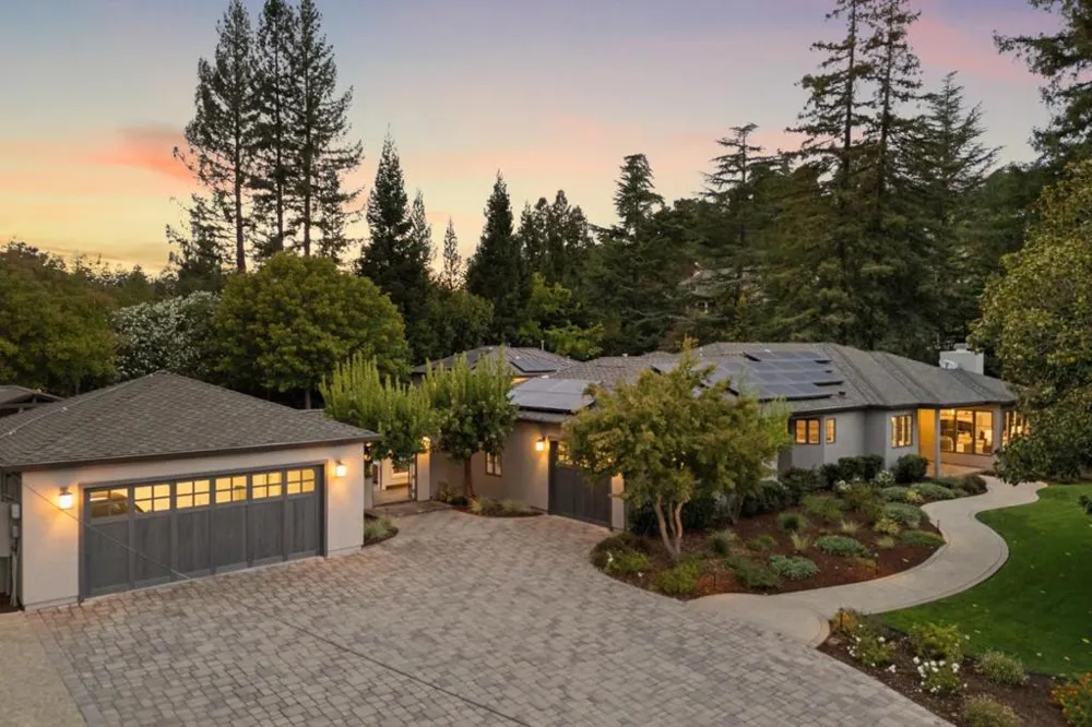 16220 S Kennedy Road Los Gatos, CA 95030