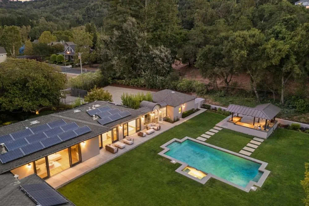 16220 S Kennedy Road Los Gatos, CA 95030