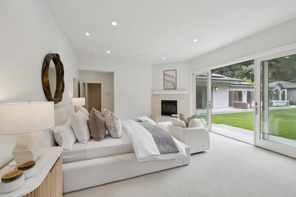 16220 S Kennedy Road Los Gatos, CA 95030