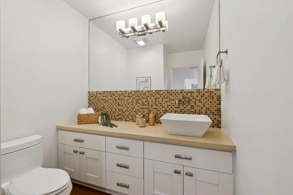 16220 S Kennedy Road Los Gatos, CA 95030