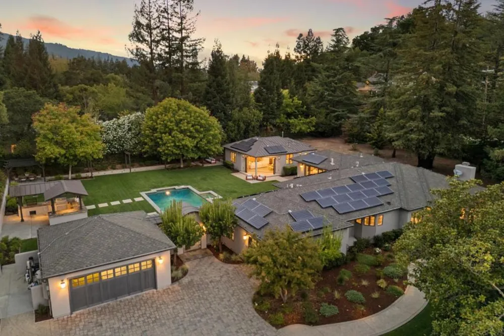 16220 S Kennedy Road Los Gatos, CA 95030