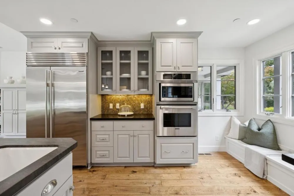 16220 S Kennedy Road Los Gatos, CA 95030