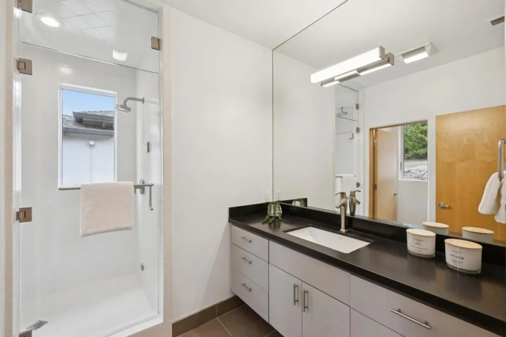 16220 S Kennedy Road Los Gatos, CA 95030