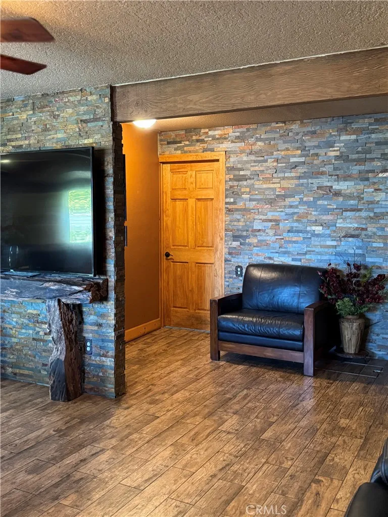 5200 Gratton Denair, CA 95316