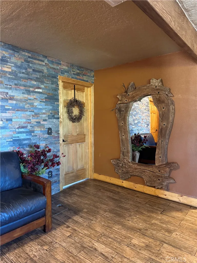 5200 Gratton Denair, CA 95316
