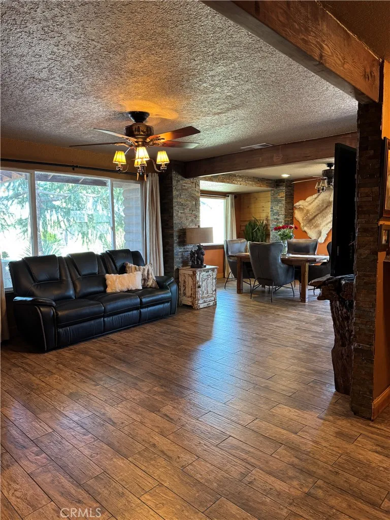 5200 Gratton Denair, CA 95316