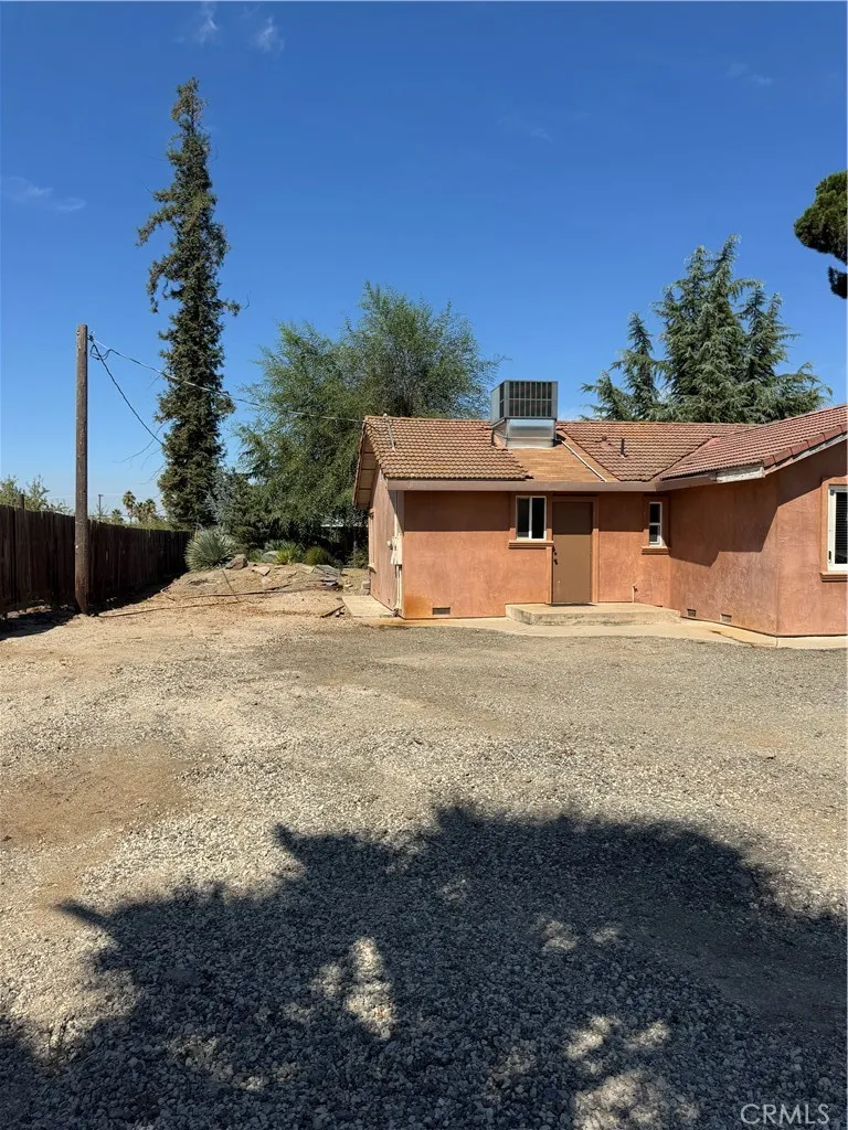 5200 Gratton Denair, CA 95316