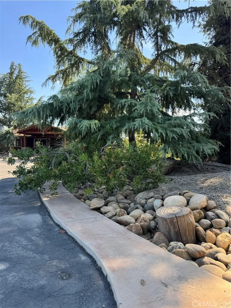 5200 Gratton Denair, CA 95316
