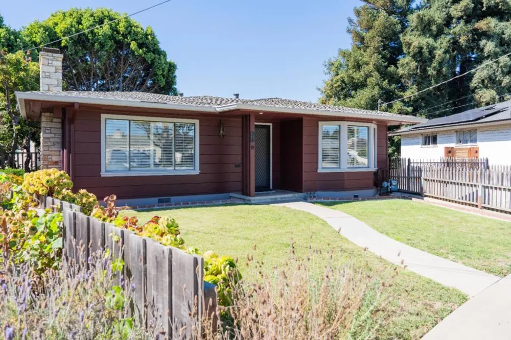 162 Riker Terrace Salinas, CA 93901