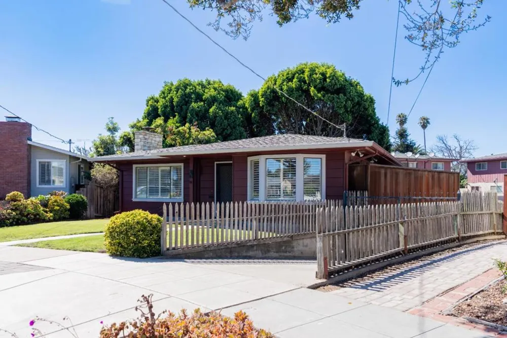 162 Riker Terrace Salinas, CA 93901