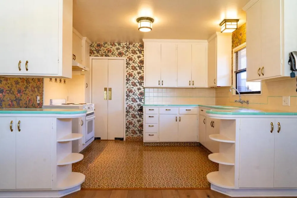 162 Riker Terrace Salinas, CA 93901