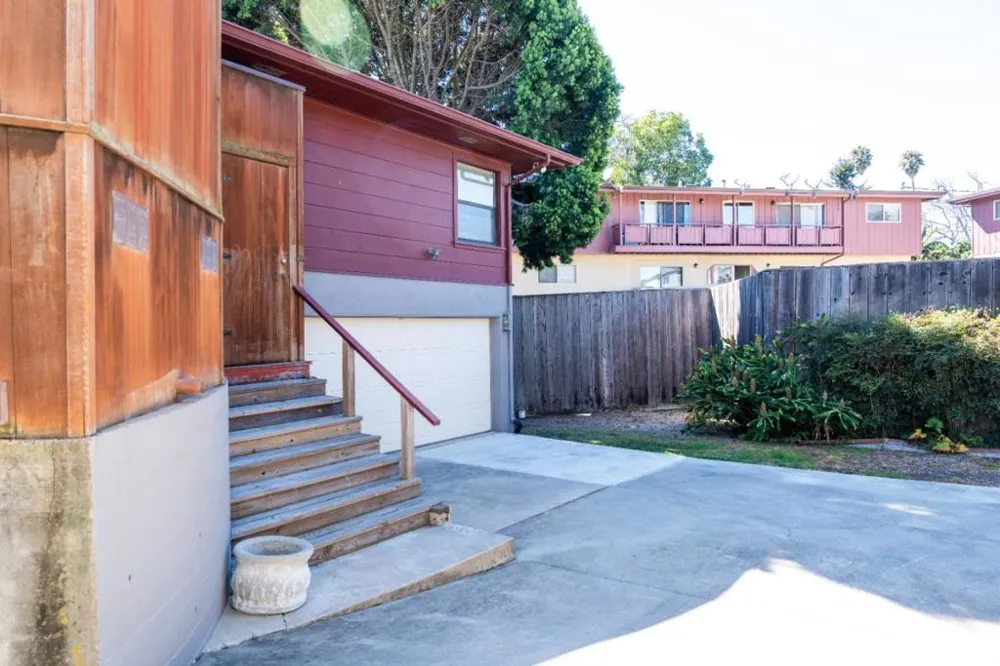 162 Riker Terrace Salinas, CA 93901