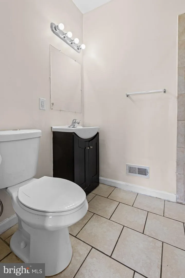 2127 W MULBERRY STREET Baltimore, MD 21223