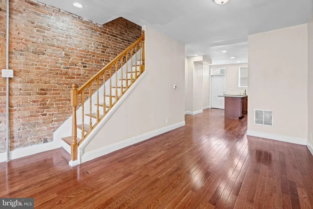 2127 W MULBERRY STREET Baltimore, MD 21223