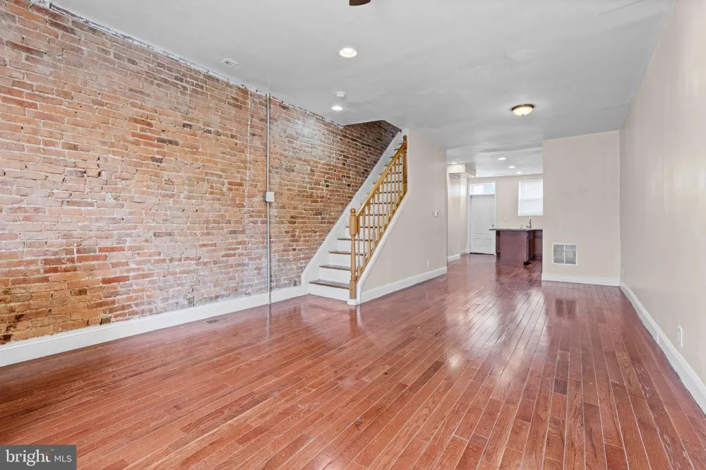 2127 W MULBERRY STREET Baltimore, MD 21223