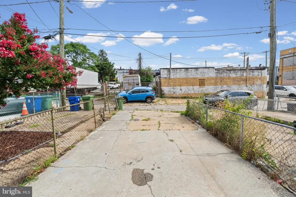 2127 W MULBERRY STREET Baltimore, MD 21223