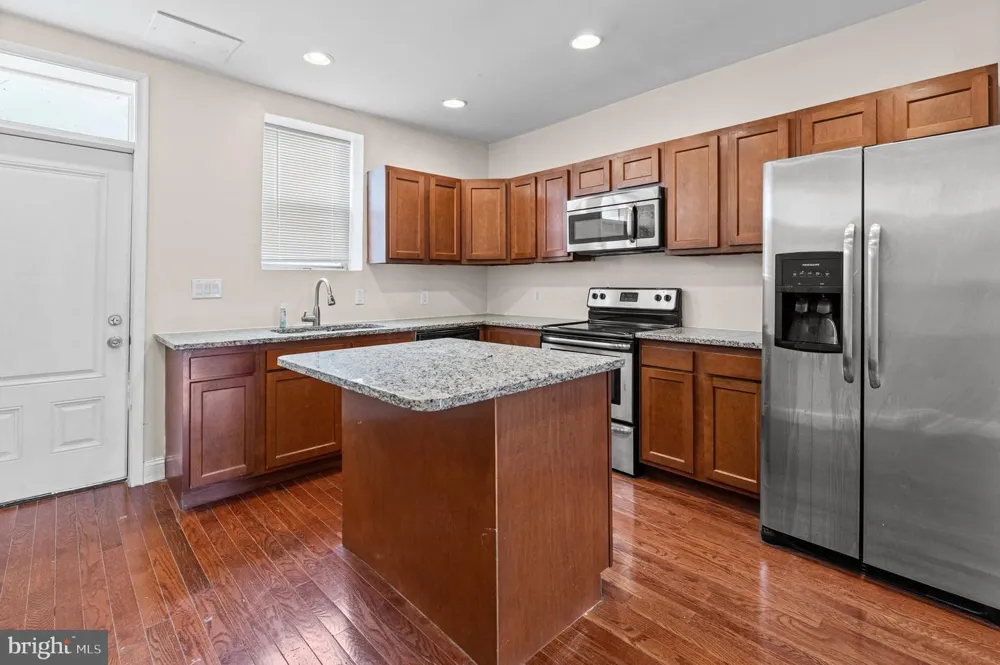 2127 W MULBERRY STREET Baltimore, MD 21223