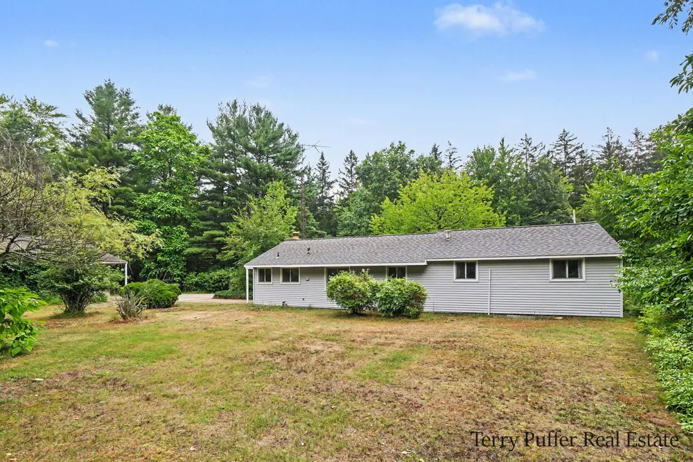 2325 Judson Road Spring Lake, MI 49456