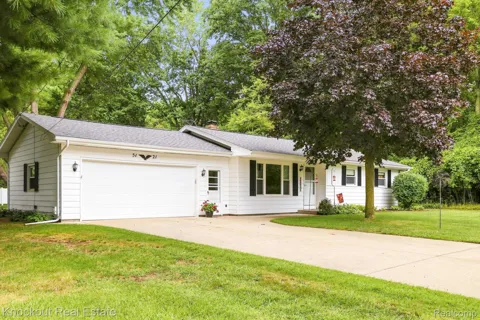 5121 Sheldon Drive