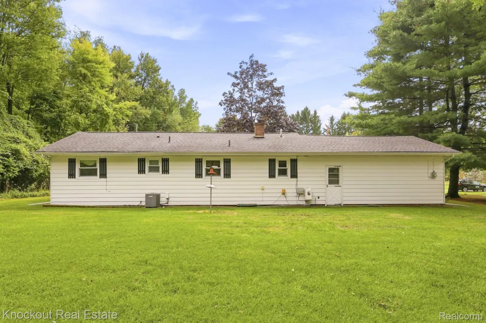5121 Sheldon Drive Bridgeport Charter Township, MI 48722