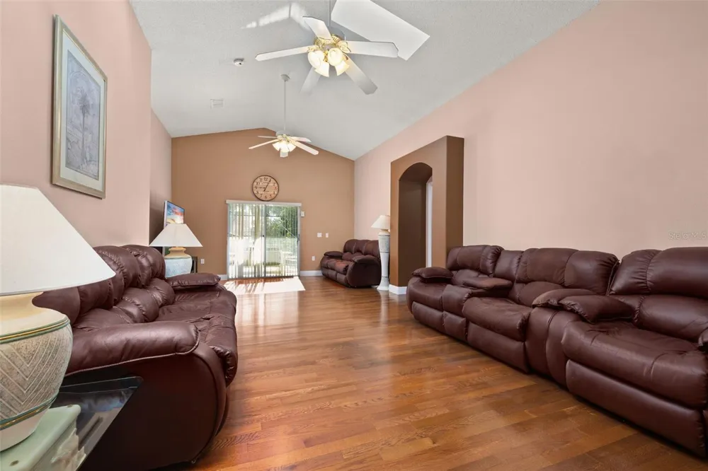 1612 OAK HILL TRAIL Kissimmee, FL 34747