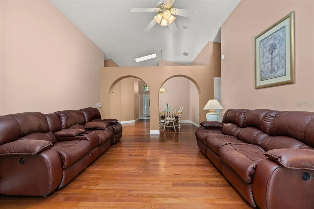 1612 OAK HILL TRAIL Kissimmee, FL 34747