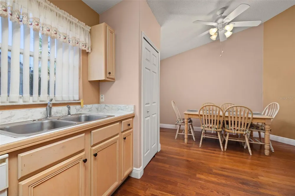 1612 OAK HILL TRAIL Kissimmee, FL 34747