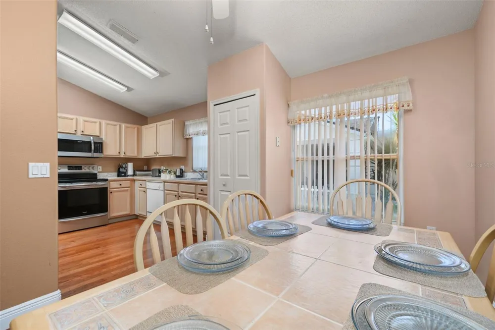1612 OAK HILL TRAIL Kissimmee, FL 34747