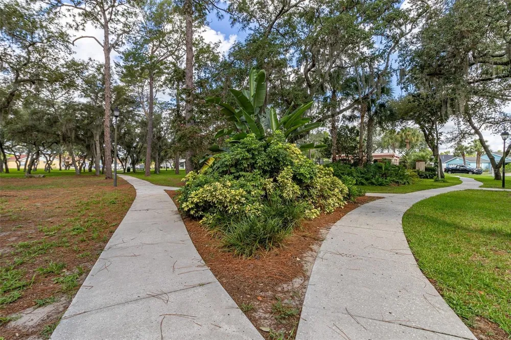 1612 OAK HILL TRAIL Kissimmee, FL 34747