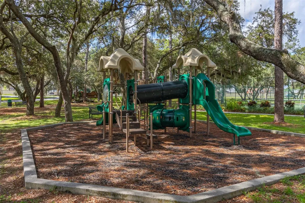 1612 OAK HILL TRAIL Kissimmee, FL 34747