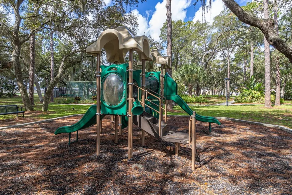 1612 OAK HILL TRAIL Kissimmee, FL 34747