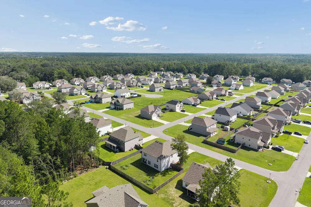 10 High Meadow XING Guyton, GA 31312