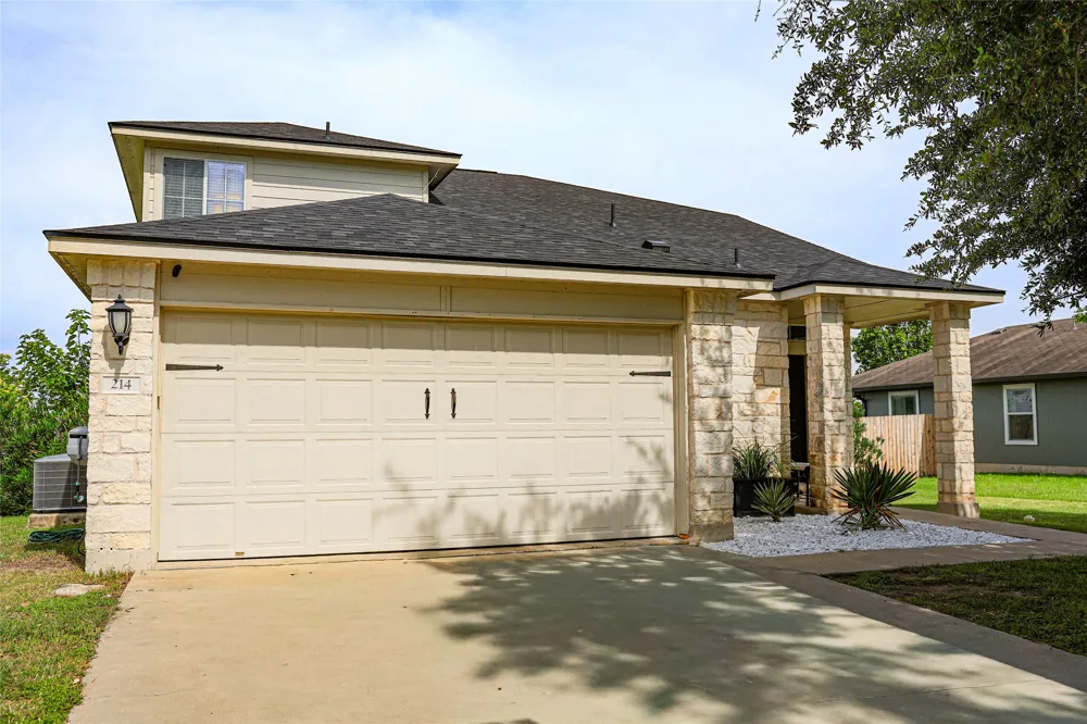 214 Lidell Street Hutto, TX 78634