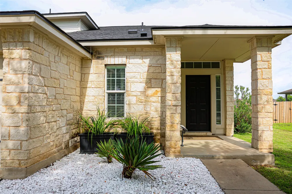 214 Lidell Street Hutto, TX 78634