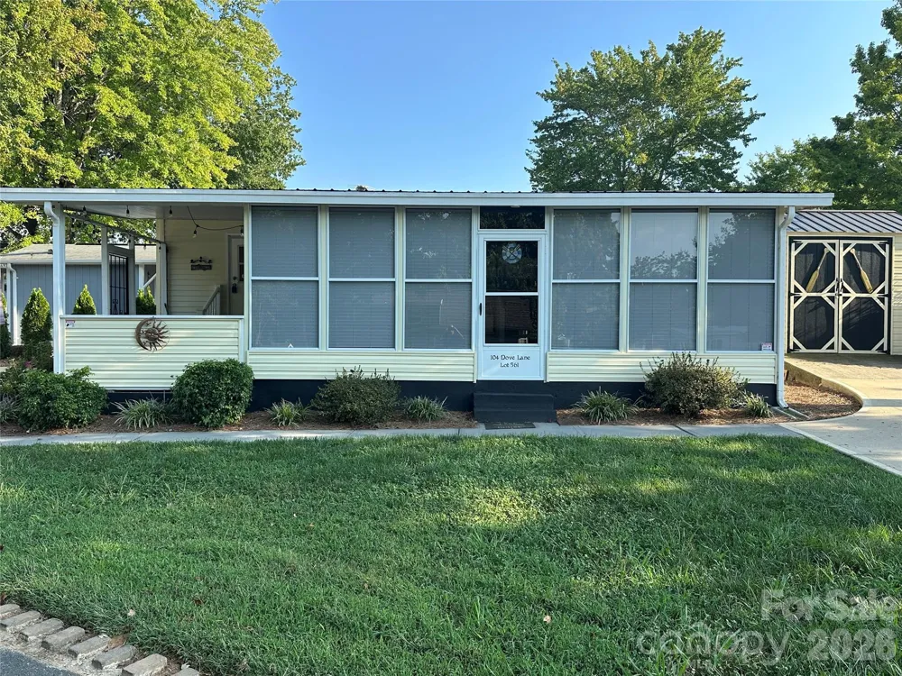 104 Dove Lane New London, NC 28127