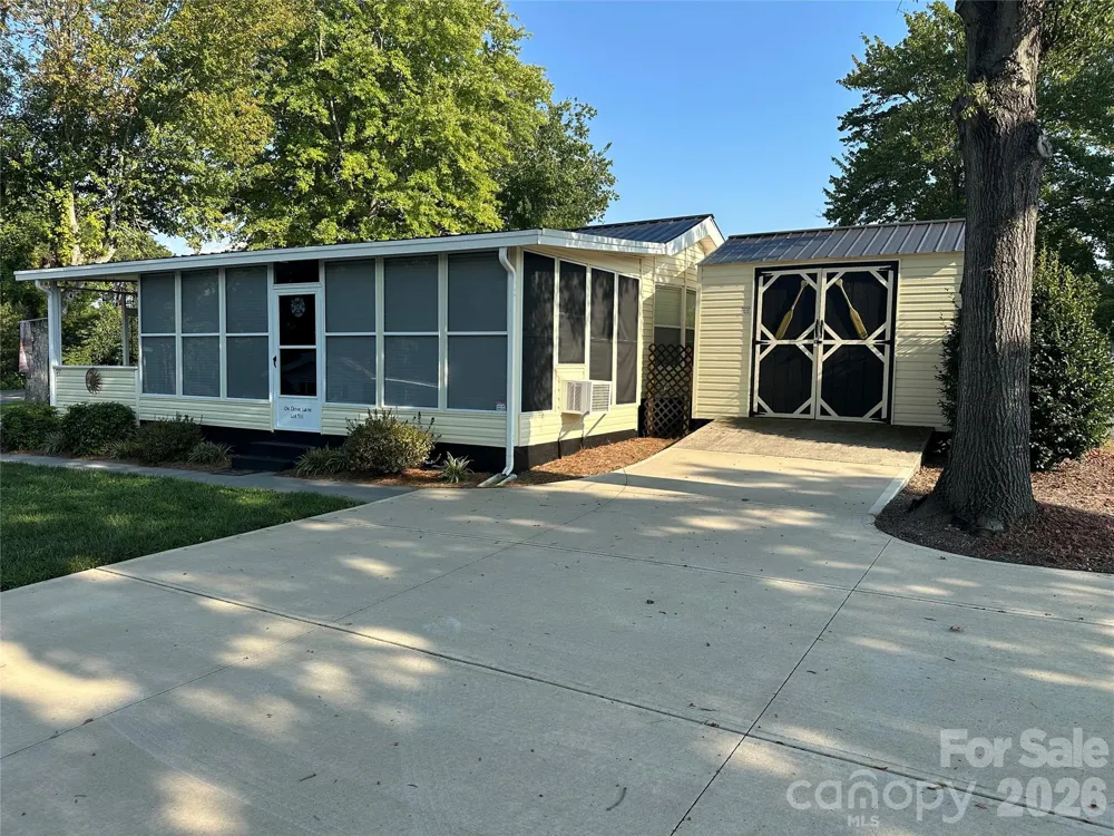104 Dove Lane New London, NC 28127