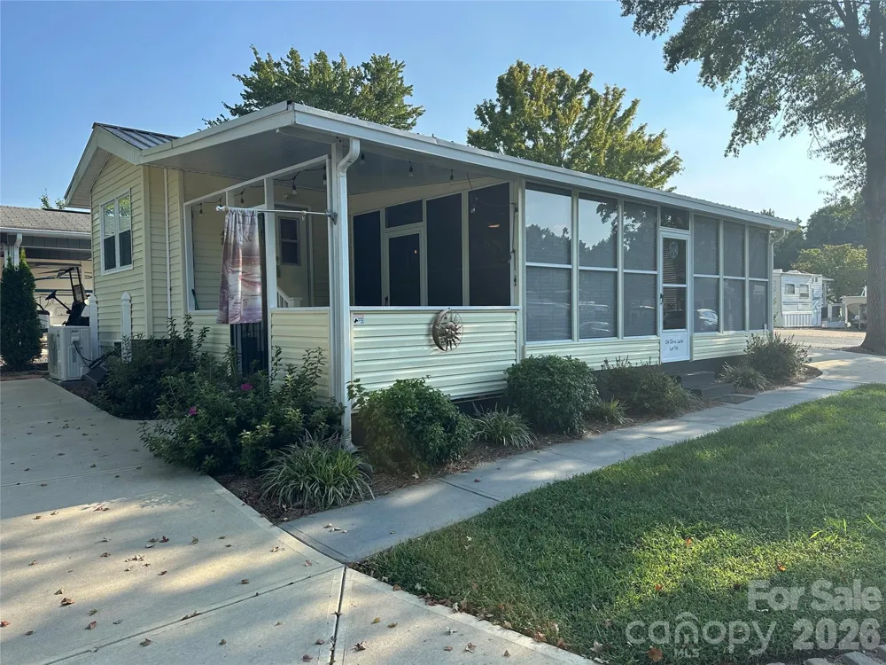 104 Dove Lane New London, NC 28127
