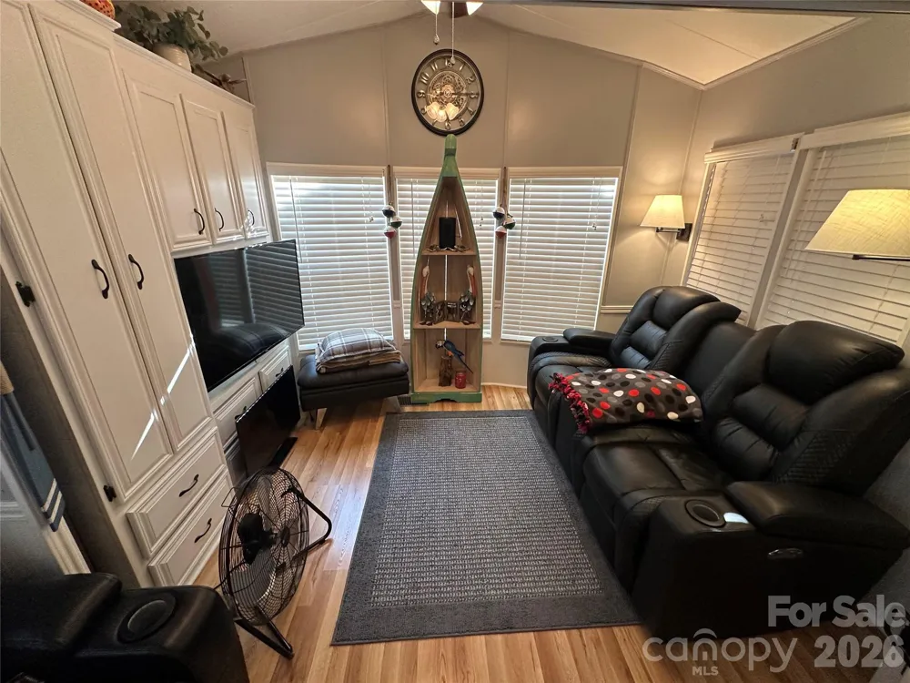 104 Dove Lane New London, NC 28127