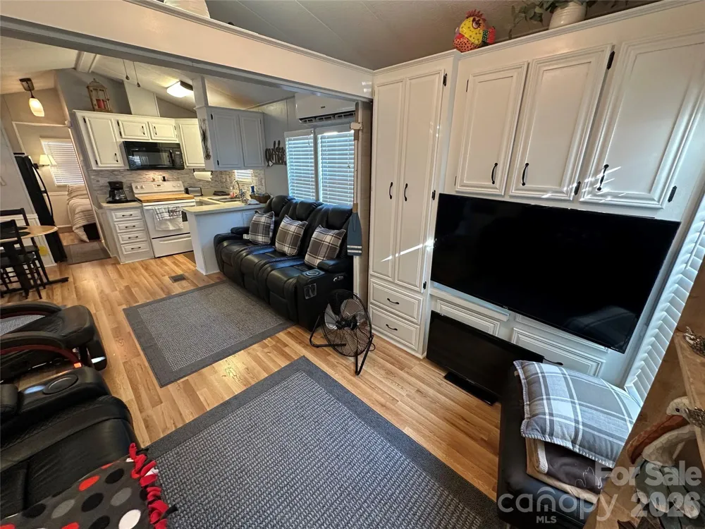 104 Dove Lane New London, NC 28127