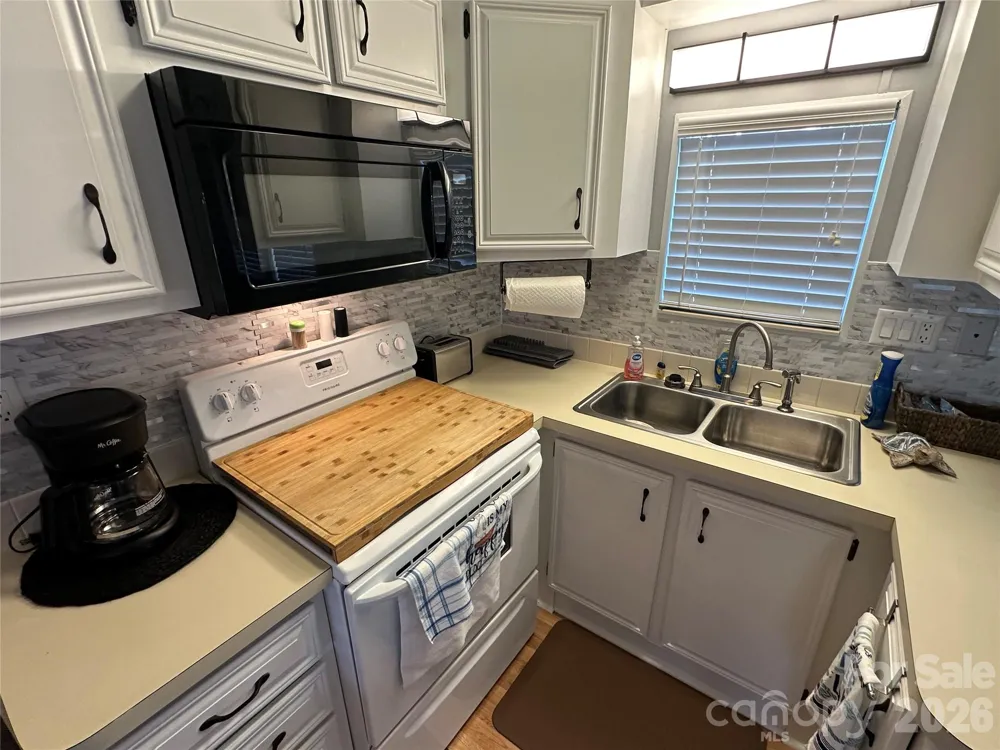 104 Dove Lane New London, NC 28127