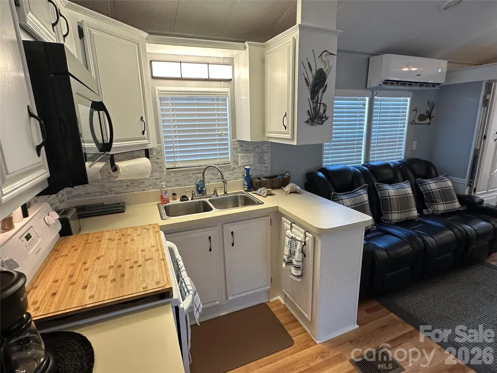 104 Dove Lane New London, NC 28127
