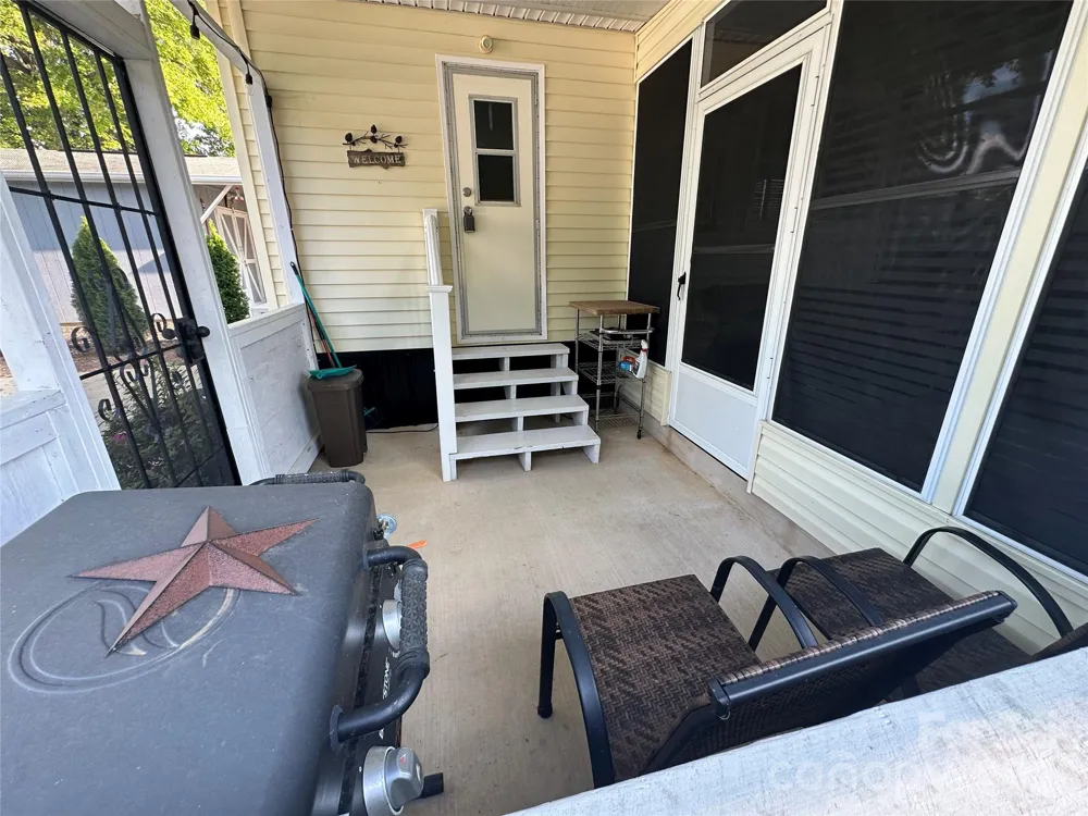 104 Dove Lane New London, NC 28127