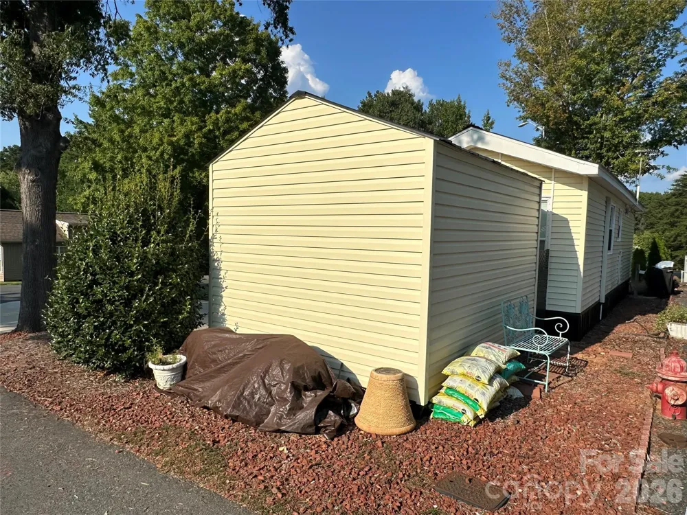 104 Dove Lane New London, NC 28127
