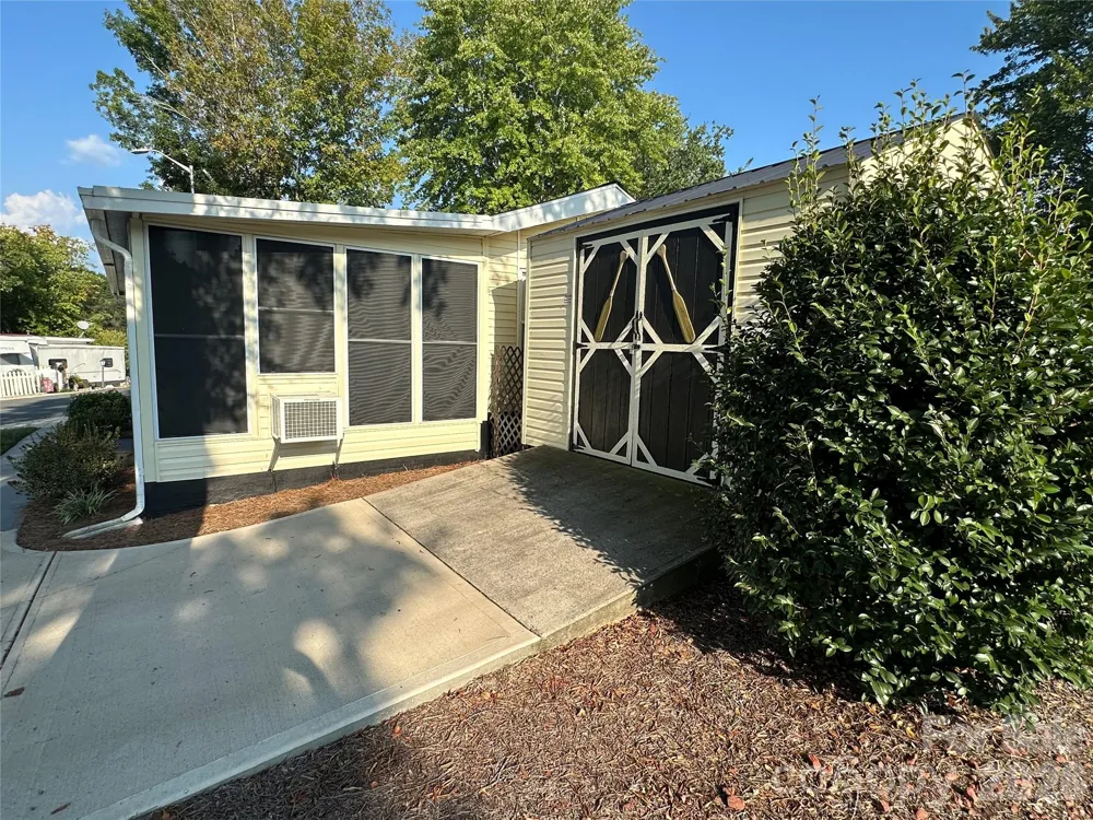 104 Dove Lane New London, NC 28127
