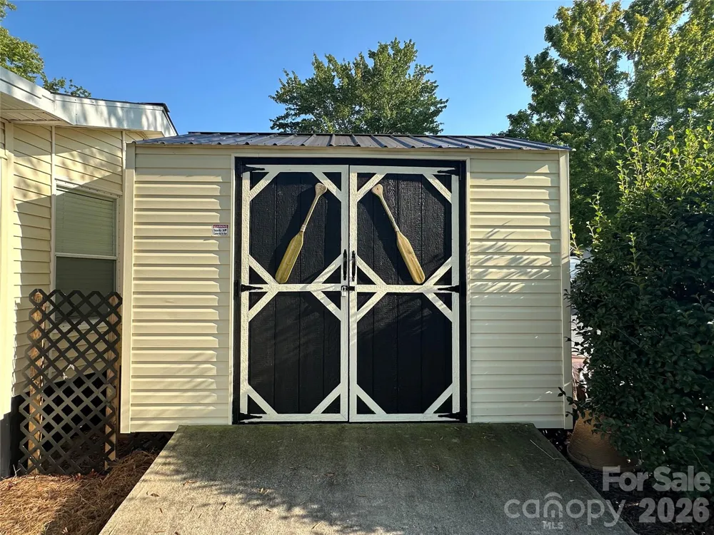 104 Dove Lane New London, NC 28127