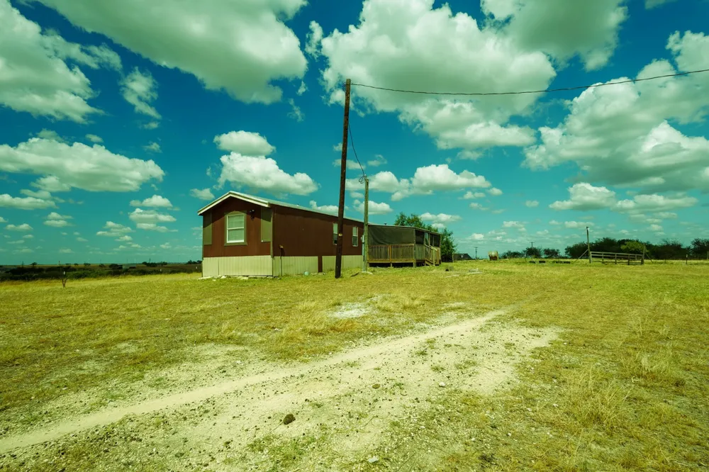 131 Clover Court Hubbard, TX 76648