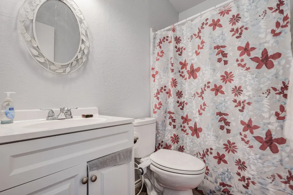 131 Clover Court Hubbard, TX 76648