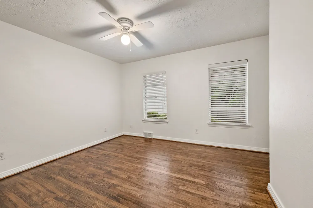 6644 Fisher Road Dallas, TX 75214