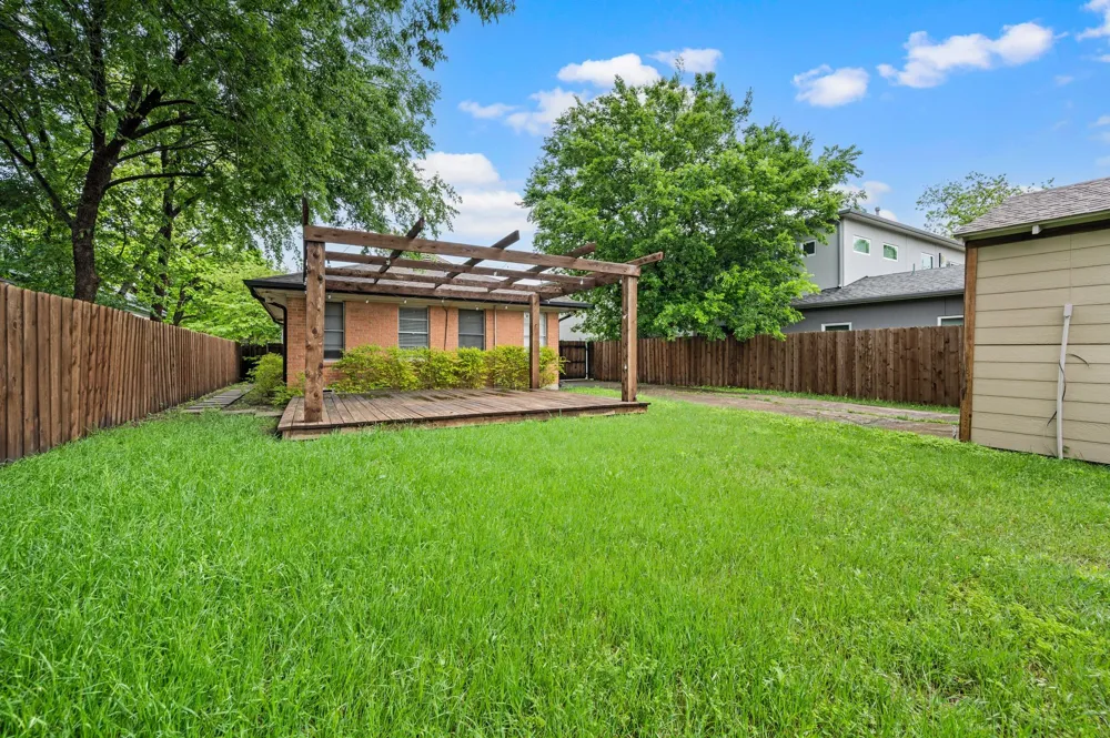 6644 Fisher Road Dallas, TX 75214