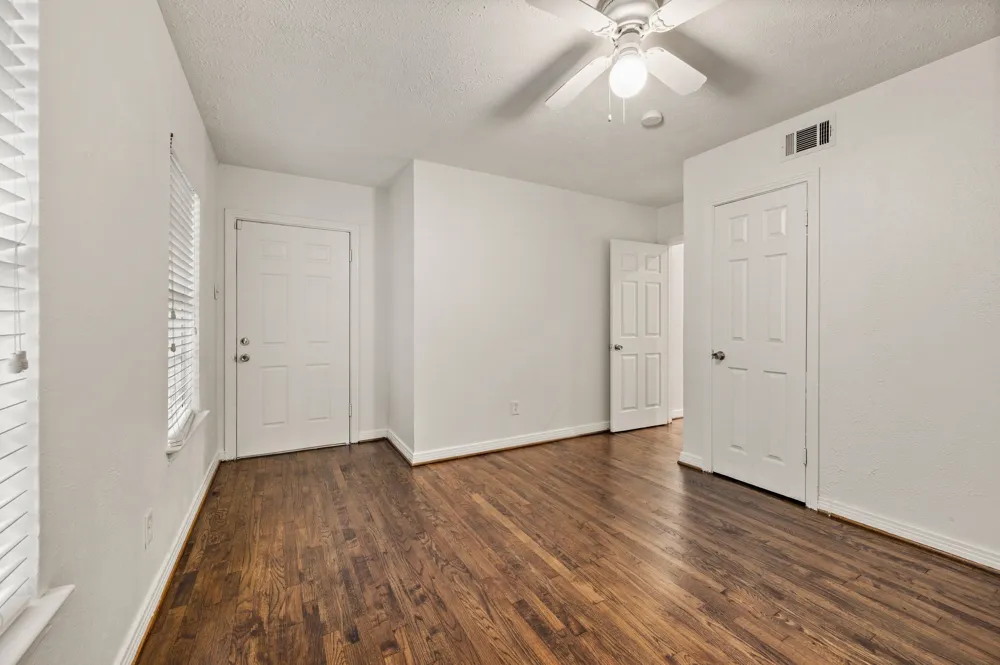 6644 Fisher Road Dallas, TX 75214